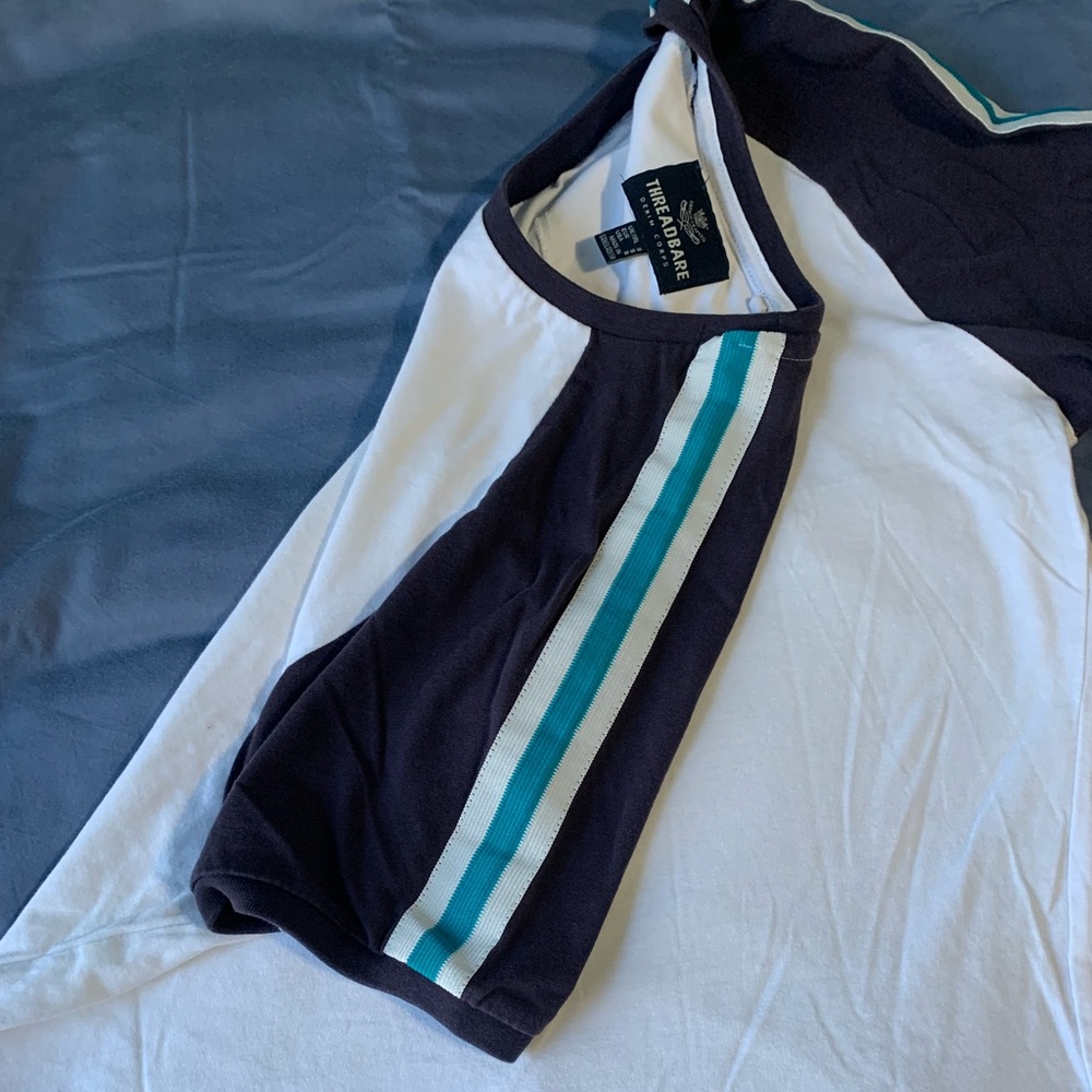 Threadbare Tee - Picture 4 of 5